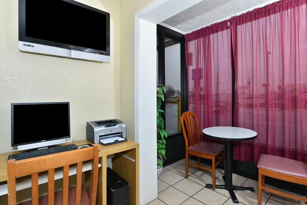 Americas Best Value Inn - Fredericksburg North Létesítmények fotó