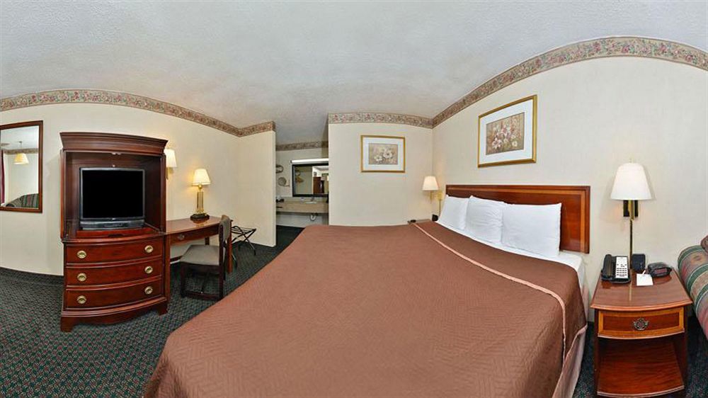 Americas Best Value Inn - Fredericksburg North Kültér fotó
