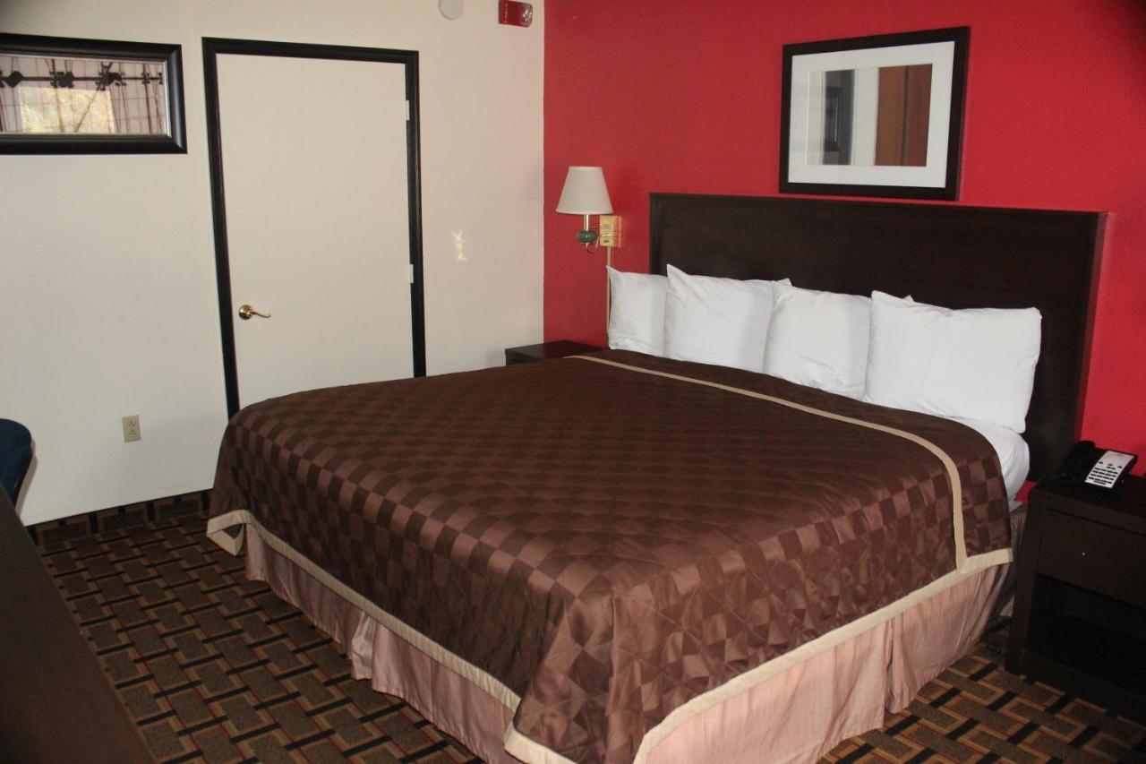 Americas Best Value Inn - Fredericksburg North Kültér fotó