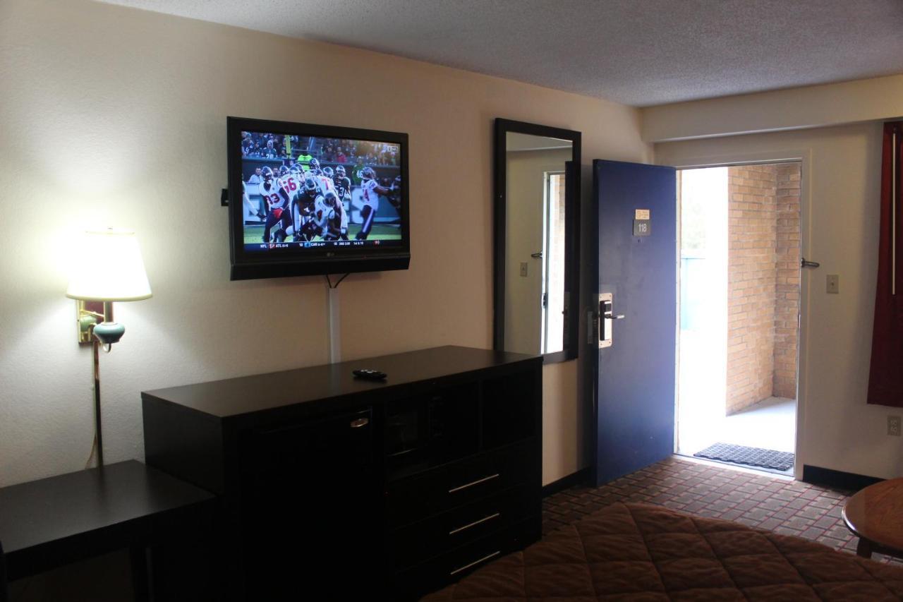 Americas Best Value Inn - Fredericksburg North Kültér fotó